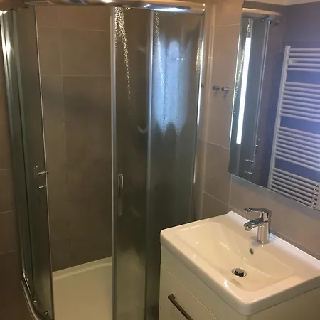 Ubytovani Pod Kravi Horou Hotell *